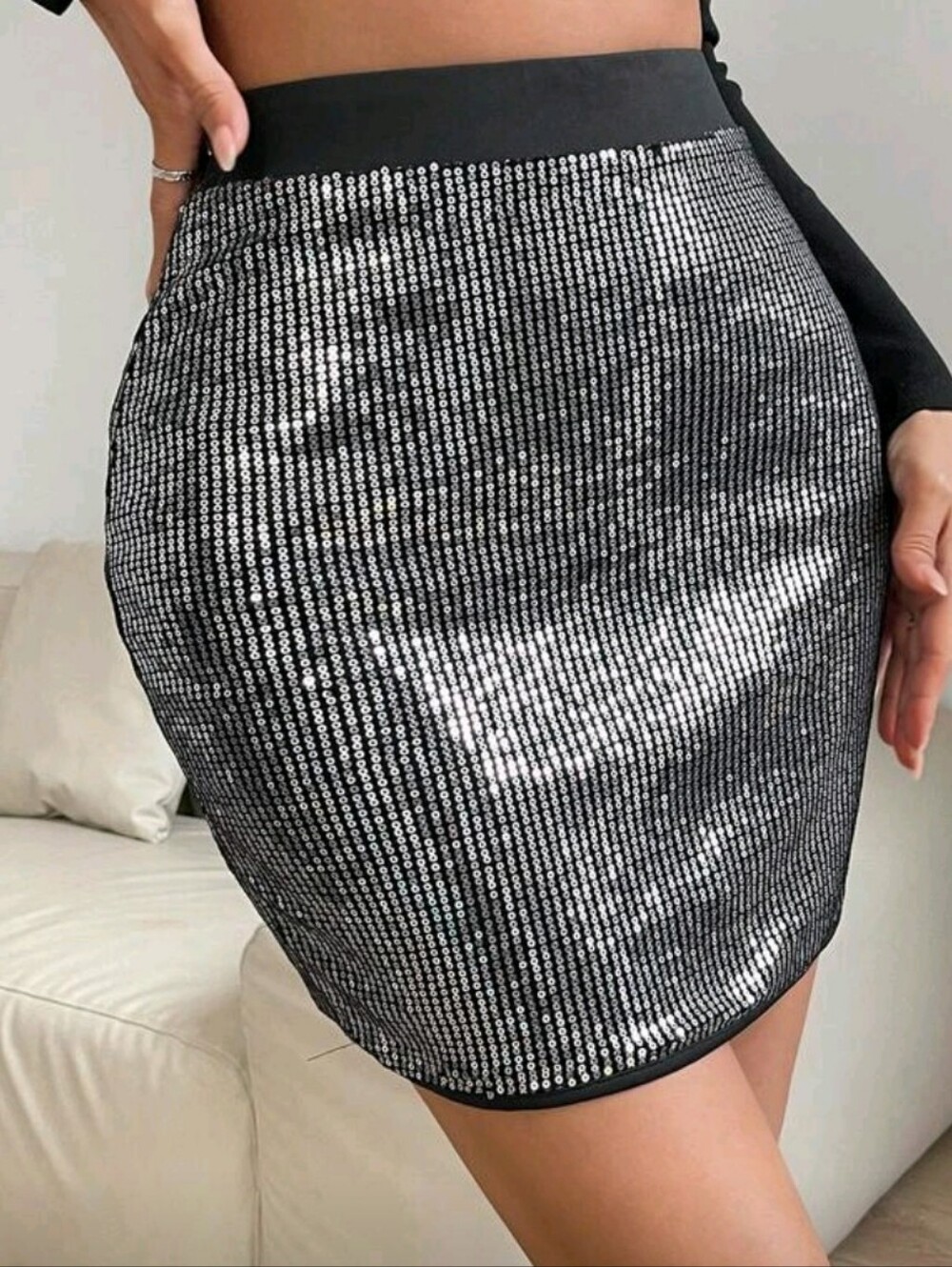 Sequin Mini Skirt 🩶